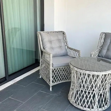 Azura World Turkler Modern 1 Bedroom With Pool View Alanya
